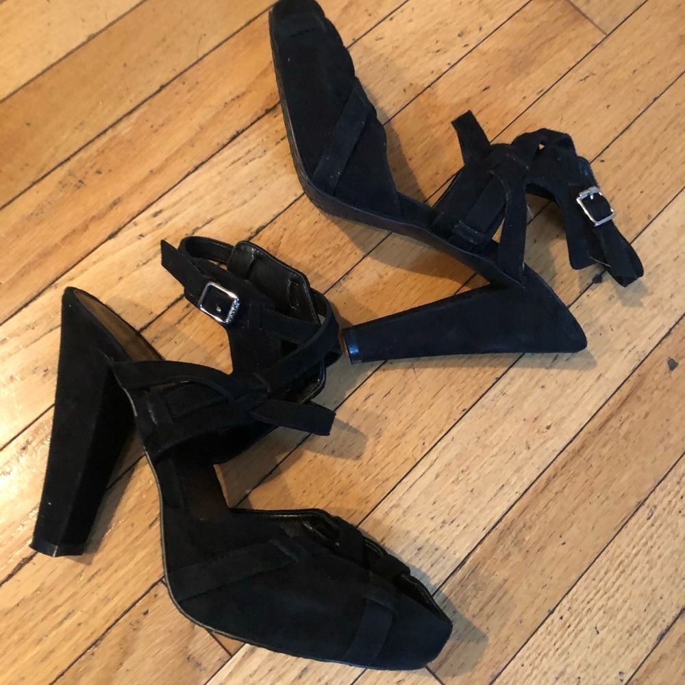 Calvin Klein‎ Parma Black Platform Heels 8M
